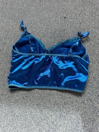 Top azul eléctrico sexy encaje