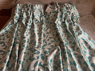 Cortinas de tela con estampado floral