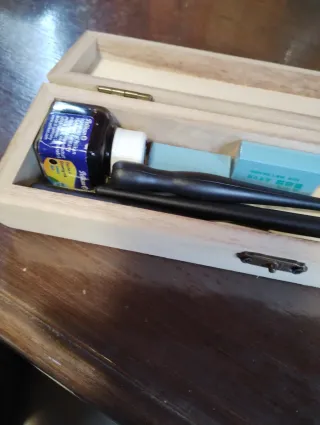 Astuccio porta penne in legno