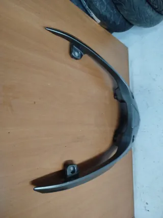 Colin y soporte cupula Kymco Superdink 2013