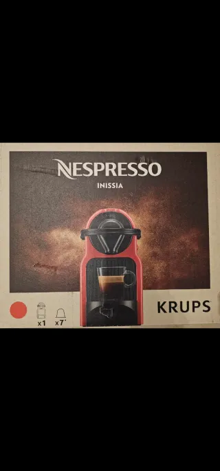 Cafetera Nespresso Inissia Krups Roja