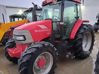 Tractor McCormick CX 105