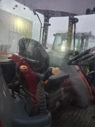 Tractor McCormick CX 105