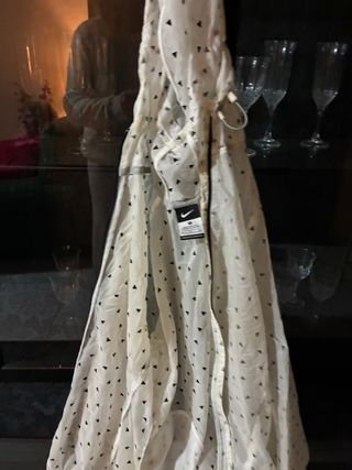 Chaqueta Nike Ligera Estampada Triángulos