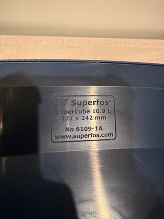 Caja de pienso para mascota