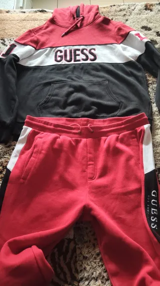 Conjunto Deportivo Guess Talla XL