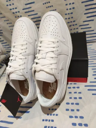 Zapatillas W Nike AJ 1 talla 43