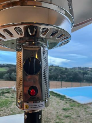 Estufa de gas exterior negra/plateada