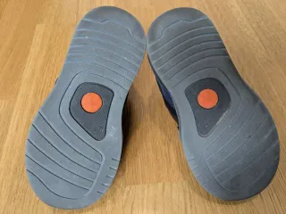 Botas Biomecánics niño caña alta Talla 27