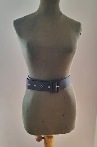 Cintura nera 100 cm con fibbia quadrata