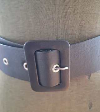 Cintura nera 100 cm con fibbia quadrata
