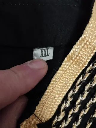 Chilava Egipcia Negra y Dorada