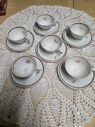 Set 6 Tazzine Caffè con Piattini Oro