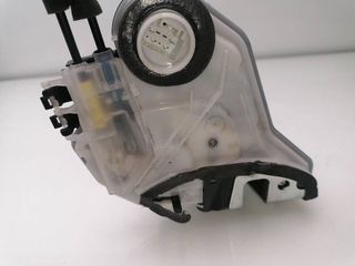 CERRADURA PUERTA TRASERA DERECHA TOYOTA PRIUS+ (2)