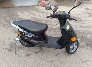 Piaggio Zip SP Negra