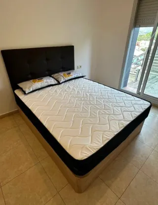 Canapés y colchones nuevos