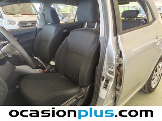 Toyota Auris 1.4 VVT-i 71 kW (97 CV)