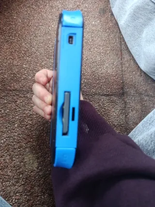 Nintendo 2DS Azul y Negro