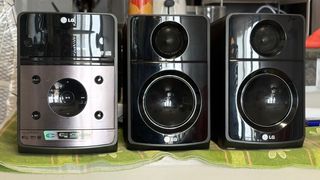 Microcadena LG DVD/USB/MP3 XB64-D0U