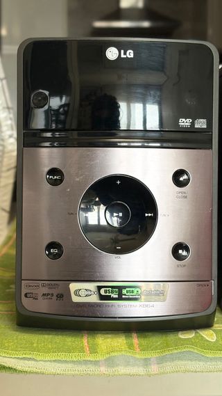 Microcadena LG DVD/USB/MP3 XB64-D0U