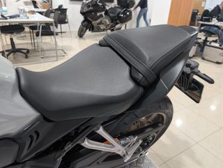 HONDA CB 650 R (2.945 KMS)