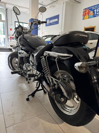 HYOSUNG AQUILA 125
