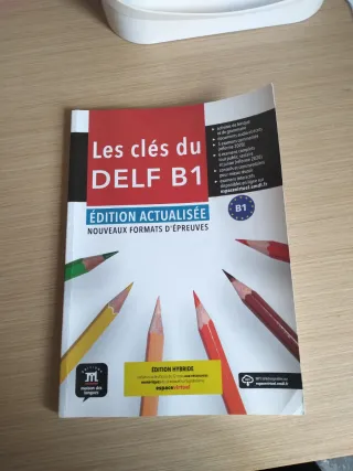 LES CLES DU DELF B1 + AUDIO DOWNLOAD.