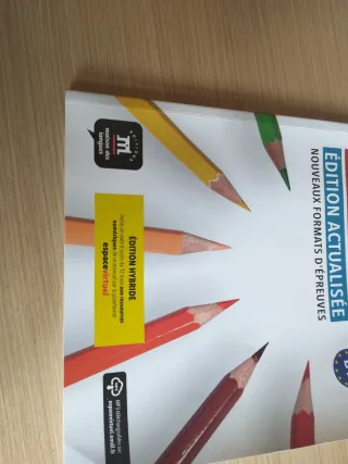 LES CLES DU DELF B1 + AUDIO DOWNLOAD.