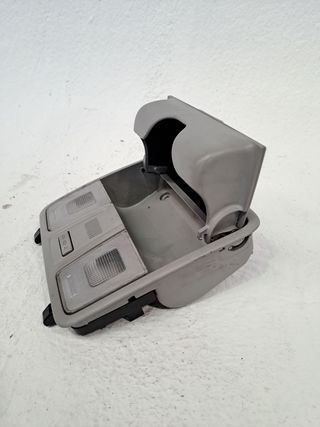 LUZ INTERIOR HYUNDAI I20 (6)