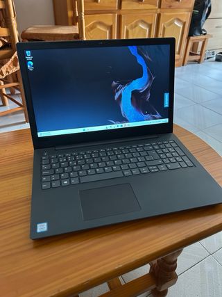 Portátil Lenovo Negro