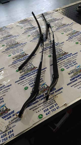 Brazos Limpiaparabrisas Peugeot 208