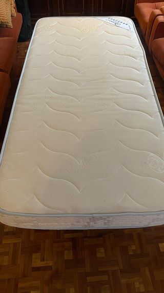 Cama individual con base