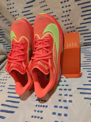 T. 40,5 Zapatillas Nike Zoom Fly 6