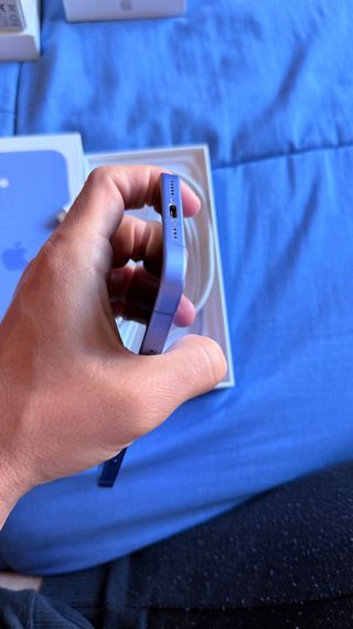 iPhone 16 128GB casi nuevo