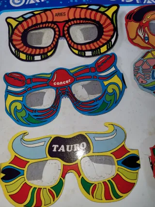 Expositor Kiosko Vintage Gafas Zodiacales
