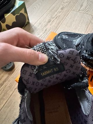 Louis Vuitton LV Skate Swarovski