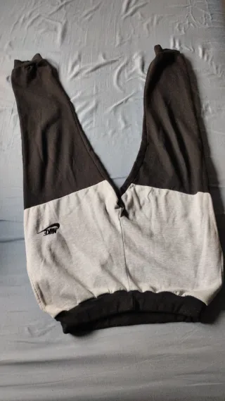 Nike Tech Fleece Pantalones Deportivos gris y negr