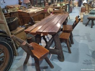 Mesa y 4 sillas madera maciza rústica
