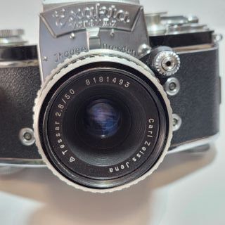 Fotocamera Vintage Exacta Varex II a Jangee 1960s