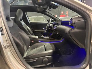 Mercedes-Benz Clase A 180 100 kW (136 CV)