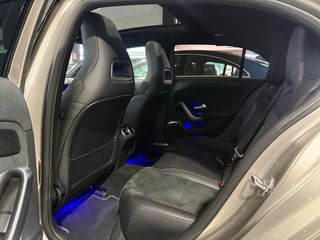 Mercedes-Benz Clase A 180 100 kW (136 CV)