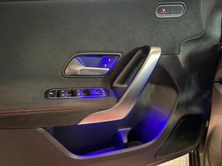 Mercedes-Benz Clase A 180 100 kW (136 CV)