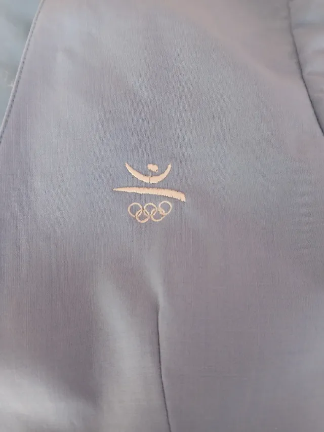 Conjunto Falda, Blusa y Chaqueta Olímpica