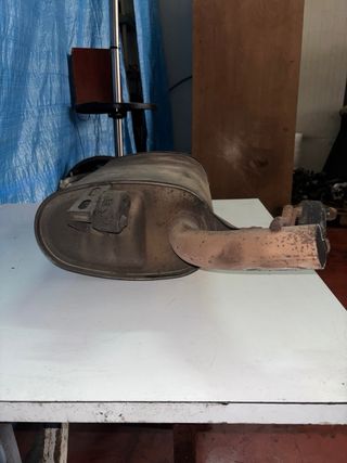 Escape trasero Toyota Celica