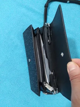 Bolso de mano Calvin Klein negro original.