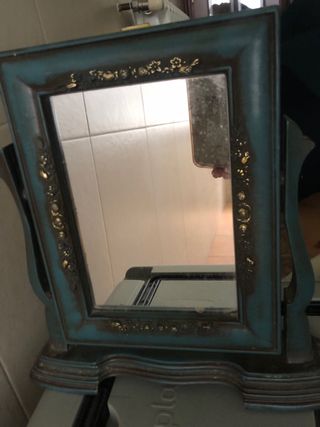 Espejo decorativo azul y dorado