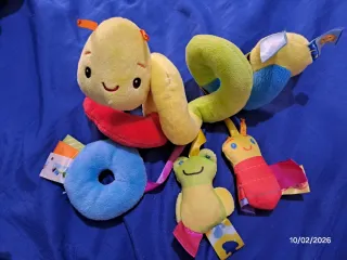 Gusano sonajero para cochecito de bebé