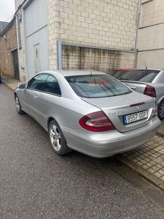 Mercedes-Benz  CLK 2004