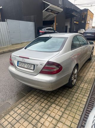Mercedes-Benz  CLK 2004
