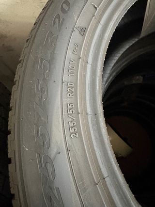 Neumático 255/55 R20 110V M+S cuatro estaciones